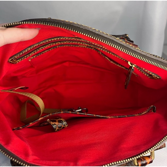 SOLD Dooney&Bourke Campbell Crocodile Embossed Brown Leather Satchel EUC - Picture 6 of 11